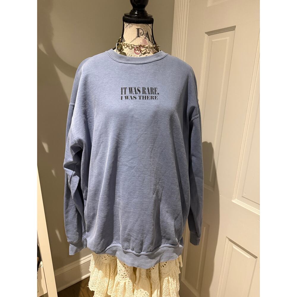 TAYLOR SWIFT ‘IT WAS RARE I WAS THERE’ lyrics sweatshirt XL Comfort Colors Blue